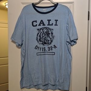 Cali | Old Navy t-shirt
